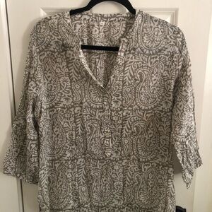 Relaxed Paisley Split-Neck Women's Top - Taupe & White